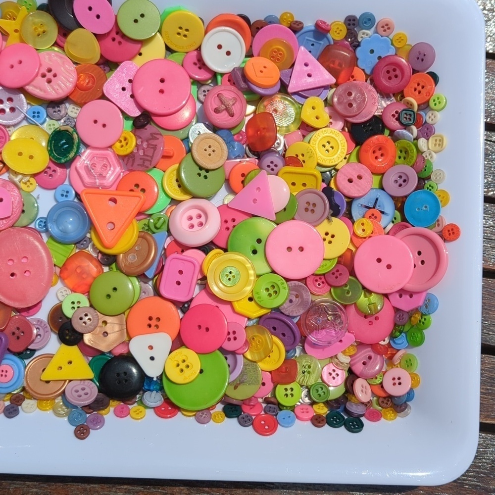 Craft Buttons - Picture 3 of 5